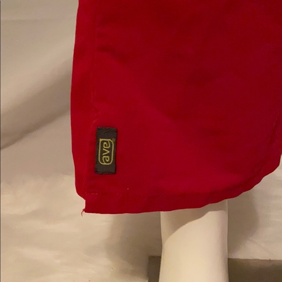 Red scrub Set - Picture 5 of 5